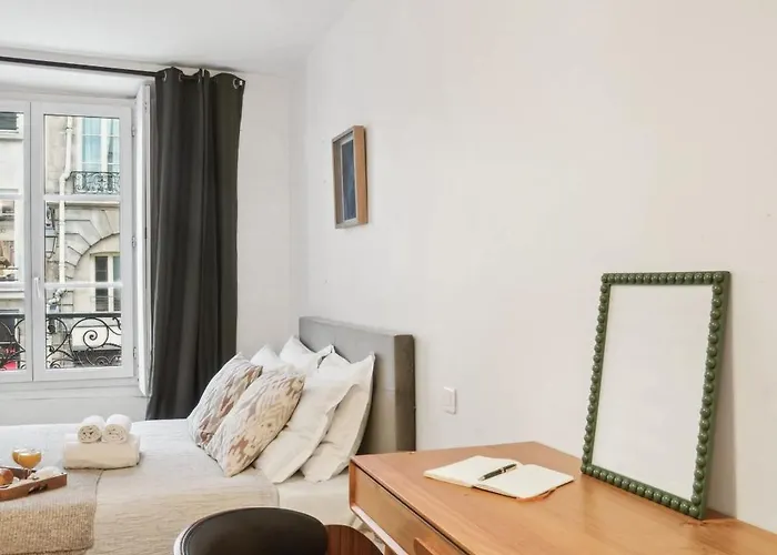 Bnbnova - 1br - Palais Royal & Louvre Appartement Parijs